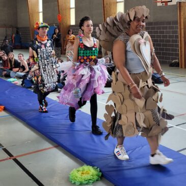 Défilé de mode / THE MET GALA à  Ferdi!